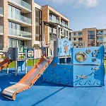 Czarna Perla Z Garazem 7 E Perlowa Przystan -